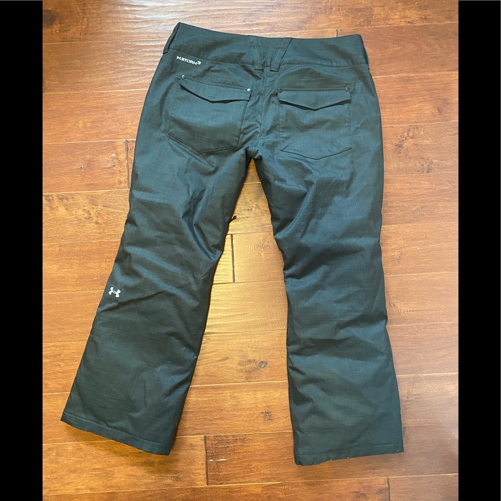 Black Under Armour snow pants